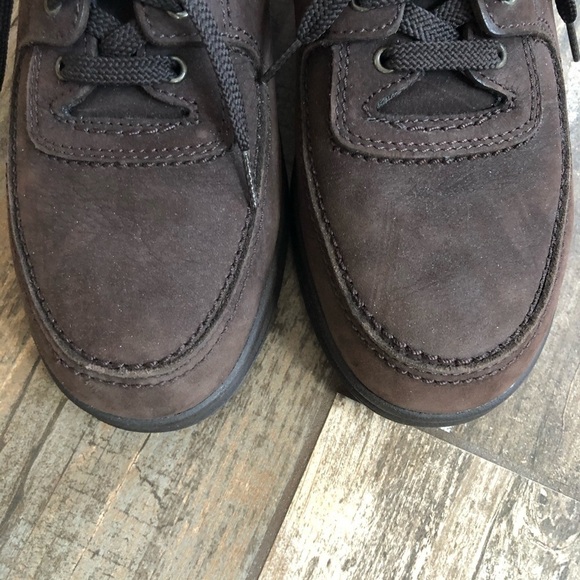 CLARKS brown leather lace-up loafer men’s size 9.5